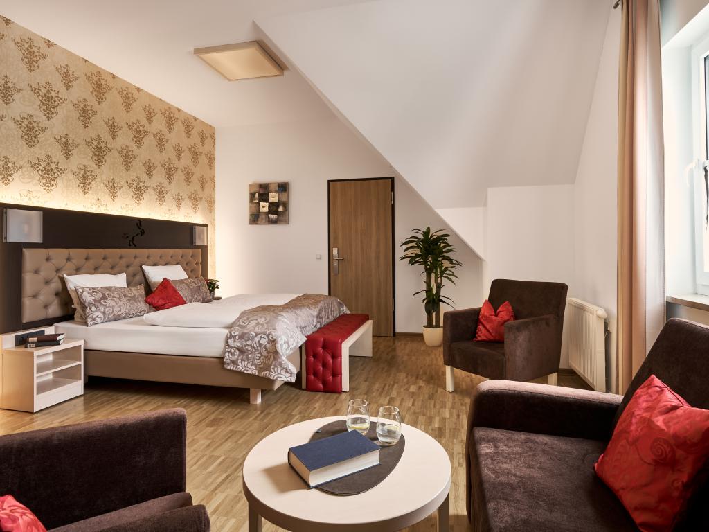 Übernachten in Rothenburg | Zimmer in 3–4 Sterne Kategorien - Rappen ...